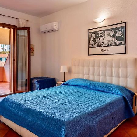 Apartments With Swimming Pool In Santa Teresa Di Gallura Exteriér fotografie