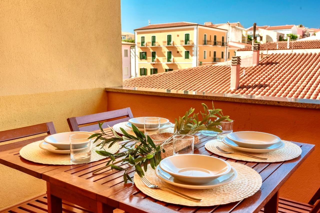 Apartments With Swimming Pool In Santa Teresa Di Gallura Exteriér fotografie