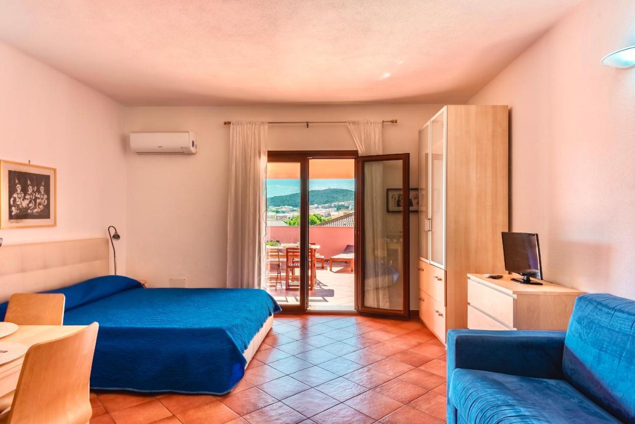 Apartments With Swimming Pool In Santa Teresa Di Gallura Exteriér fotografie